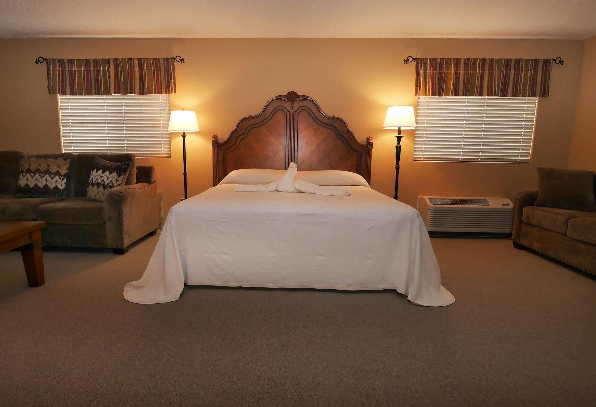 Yerington Inn エクステリア 写真